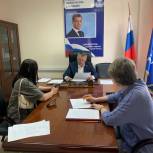 Вячеслав Дамдинцурунов провёл приём граждан в рамках Недели по вопросам материнства и детства