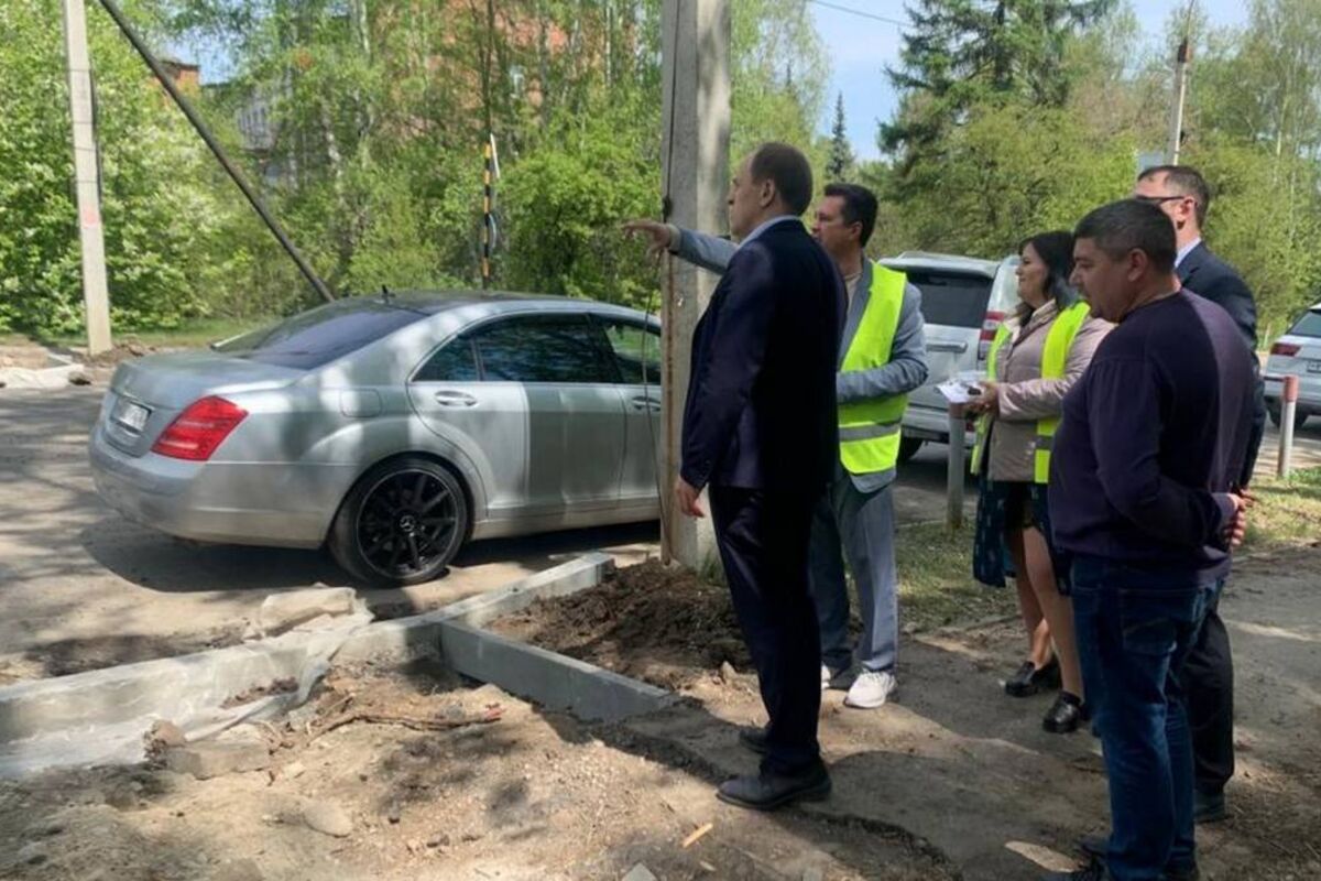 В рамках партпроекта «Безопасные дороги» в Иркутске проходят рейды по участкам дорог, подлежащих ремонту