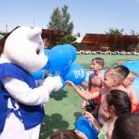 «Единая Россия» организовала праздник для детей из Икрянинского района