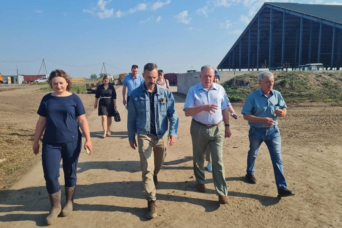 Иван Лоор посетил предприятие «ЭкоНива Алтай» в Тальменском районе