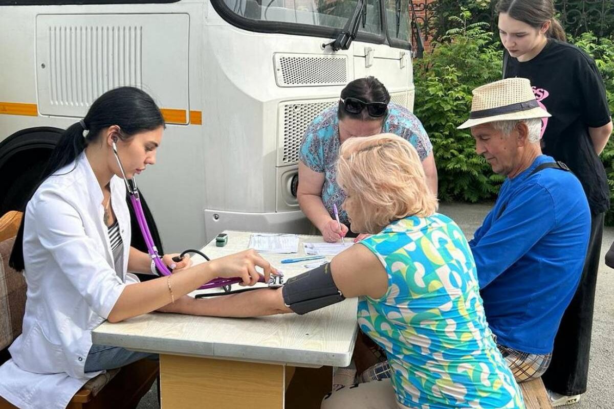 Жители поселка Новый Кременкуль прошли обязательную медицинскую диспансеризацию