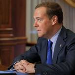 Дмитрий Медведев: Сейчас главное для Победы над внешним и внутренним врагом — сплотиться вокруг Президента, Верховного главнокомандующего страны