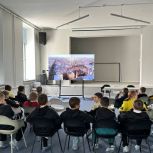 В НАО «Единая Россия» показала школьникам фильмы о спортсменах – Героях Великой Отечественной войны