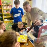 В Москве и Подмосковье «Единая Россия» передала подарки детям, проходящим лечение в больницах