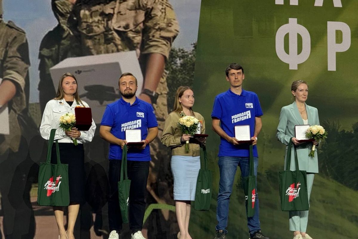 Вклад самарских добровольцев в помощь СВО отмечен наградой Народного фронта