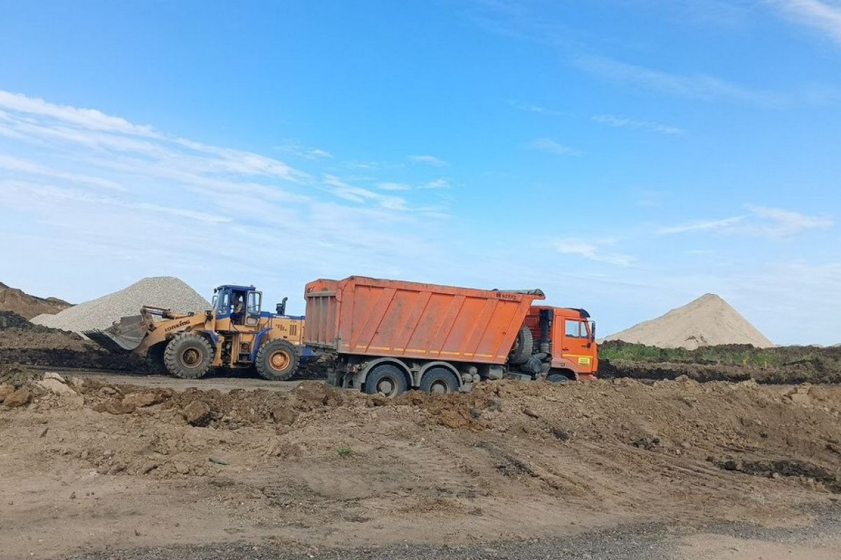 В Троицком районе отремонтируют дорогу от Нижней Санарки до поселка Скалистый