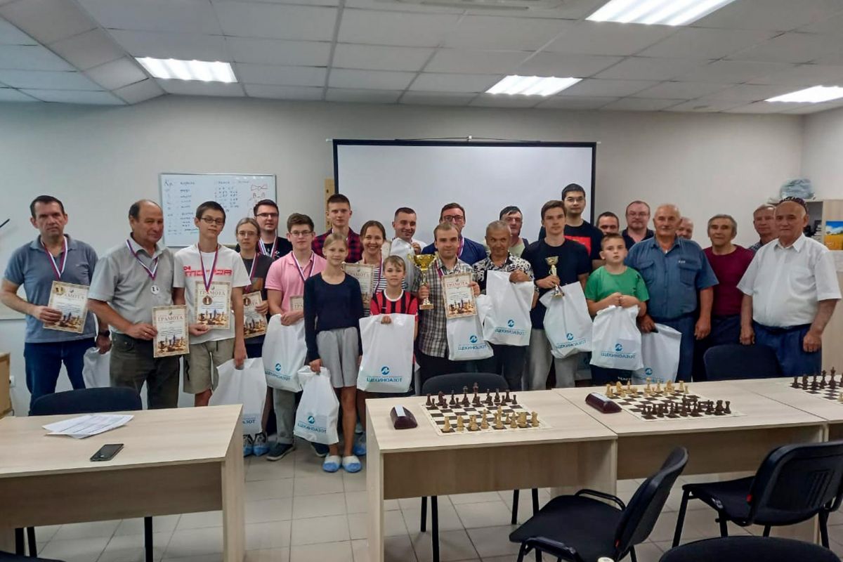 При участии Дмитрия Коженкина в Щекинском районе проходят шахматные турниры