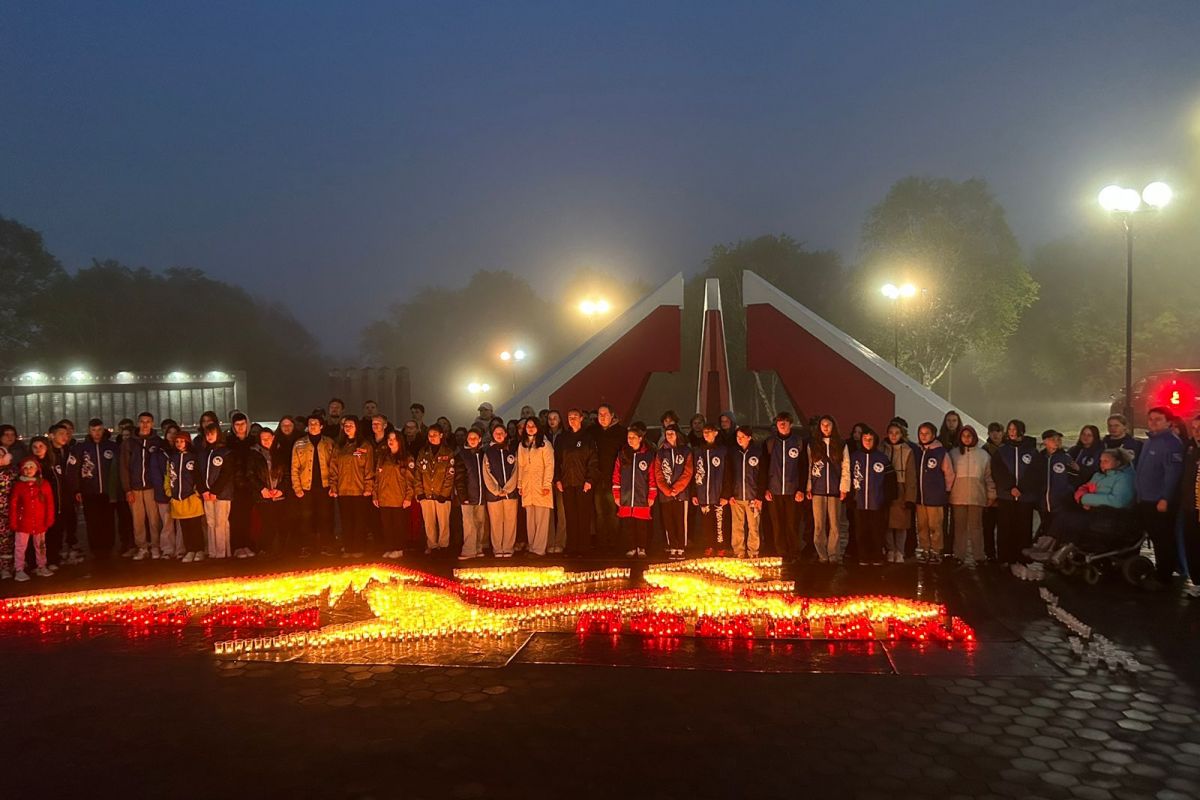22 июня День памяти и скорби: Камчатские партийцы и волонтёры Победы зажгли «Огненные картины войны»