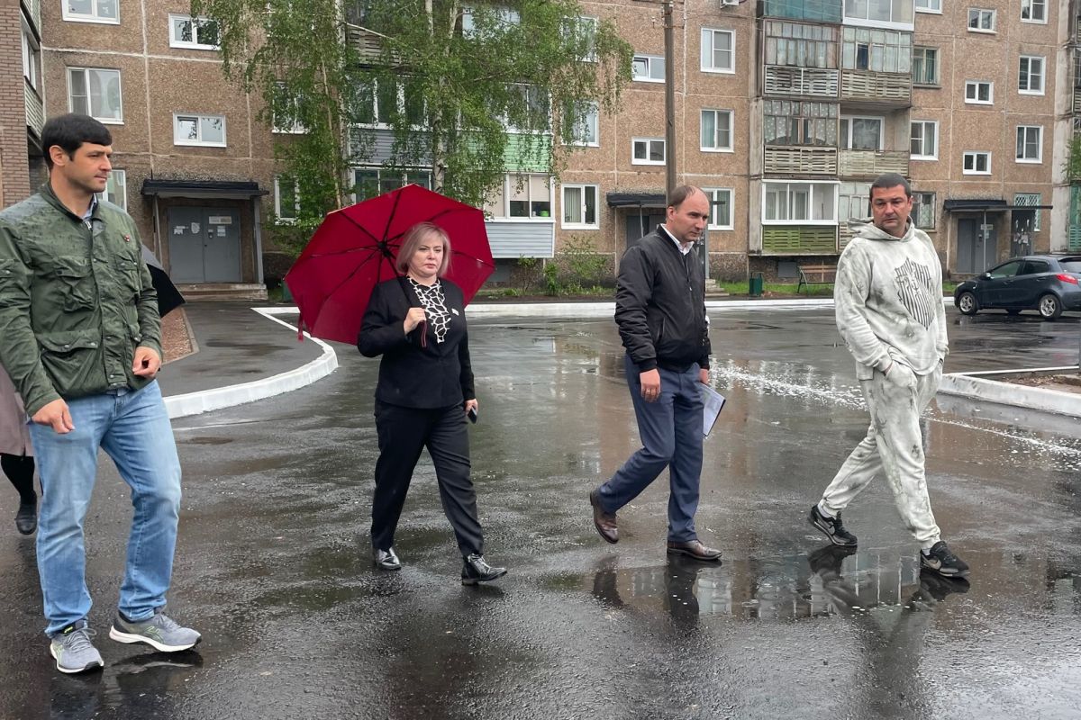 В Братске по партийному проекту «Городская среда» завершили благоустройство  двух дворов | 04.06.2024 | Новости Иркутска - БезФормата