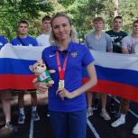 В Санкт-Петербурге «Молодая Гвардия Единой России» организовала для школьников из Мариуполя встречу с титулованными спортсменами