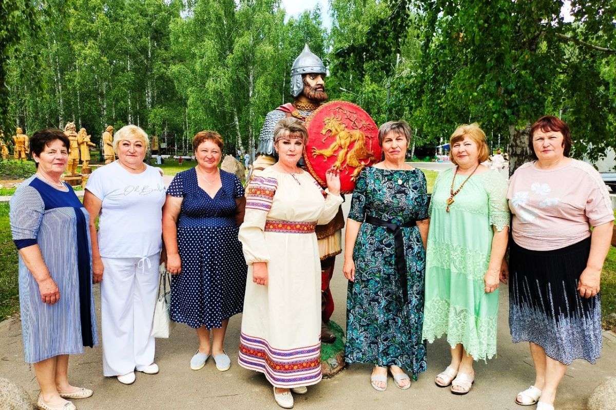 Активисты партии отметили День дружбы и единения славян | 26.06.2024 |  Липецк - БезФормата