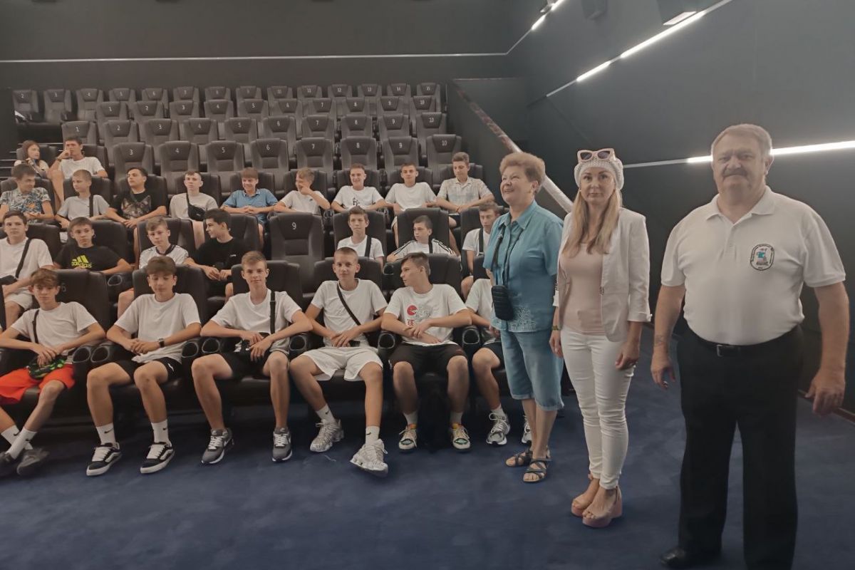 В Севастополе «Единая Россия» организовала показ фильма для спортсменов