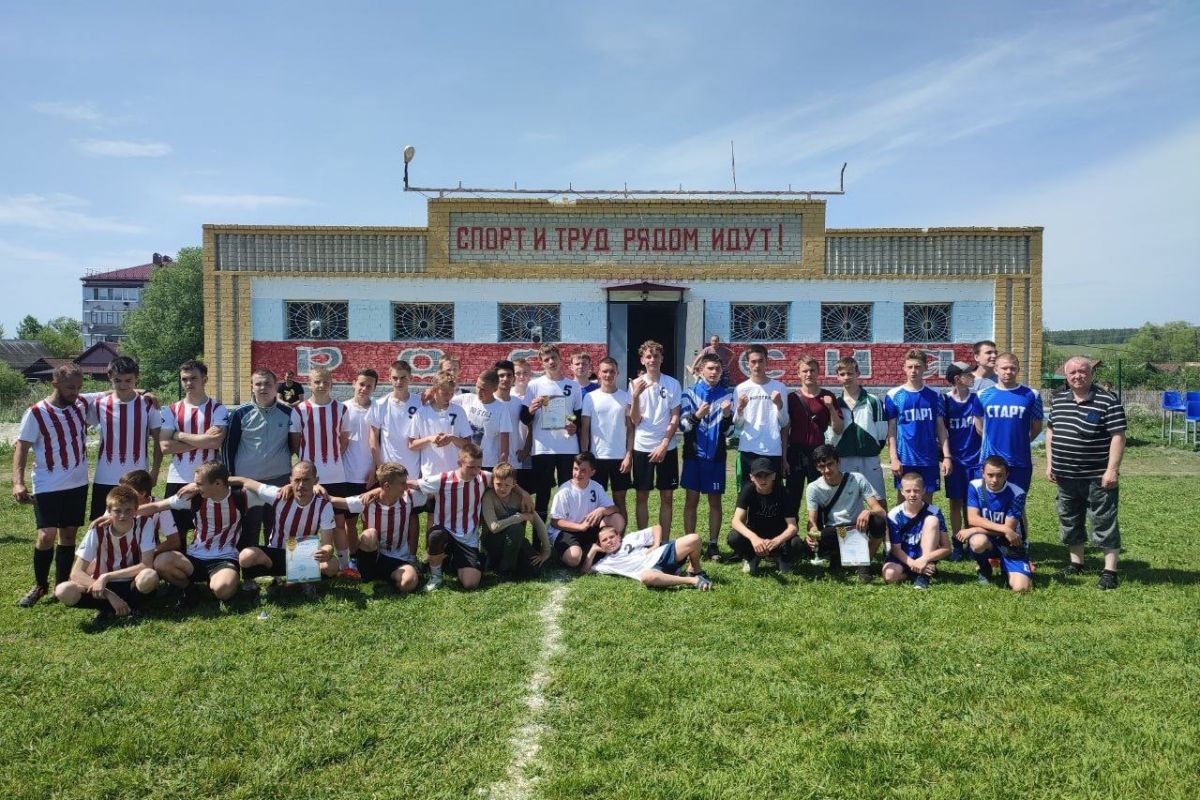 В рамках спортивного марафона «Сила России» в Карсунском районе состоялся футбольный турнир
