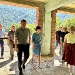 Андрей Турчак проконтролировал ход капремонта Чергинской школы в Республике Алтай
