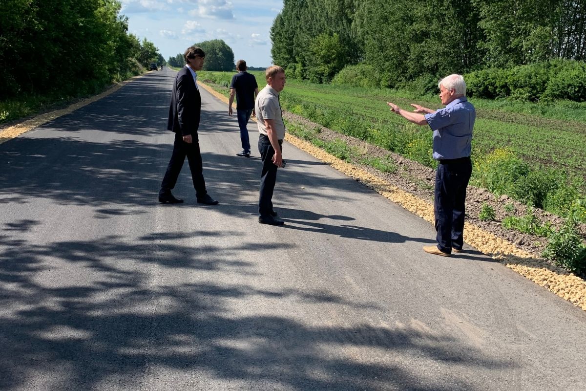 Петровские депутаты проверили качество выполненных работ на участке  автодороги «Мичуринск-Петровское» - с. Сестрёнка