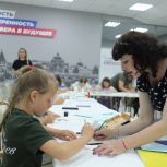В Туле «Единая Россия» организовала творческий мастер-класс для детей участников СВО