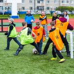 Отцы и дети сыграли в мини-футбол в Тобольске