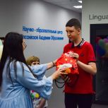 Ирина Ермакова, координатор партпроекта «Единая страна – доступная среда» поздравила детей региона с Днем защиты детей