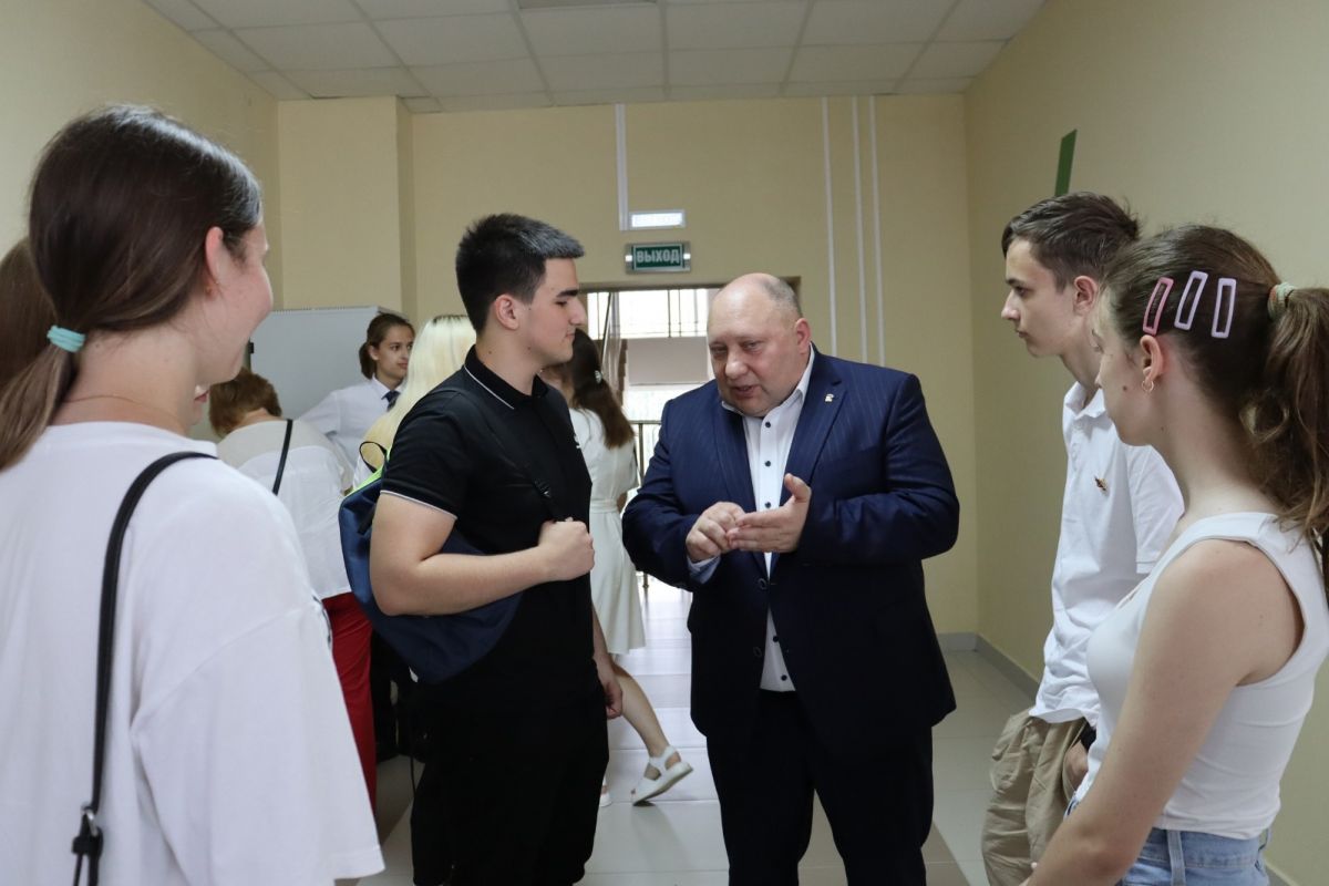 Михаил Лукашов дал старт проекту «Врачи – профессиональный ориентир»