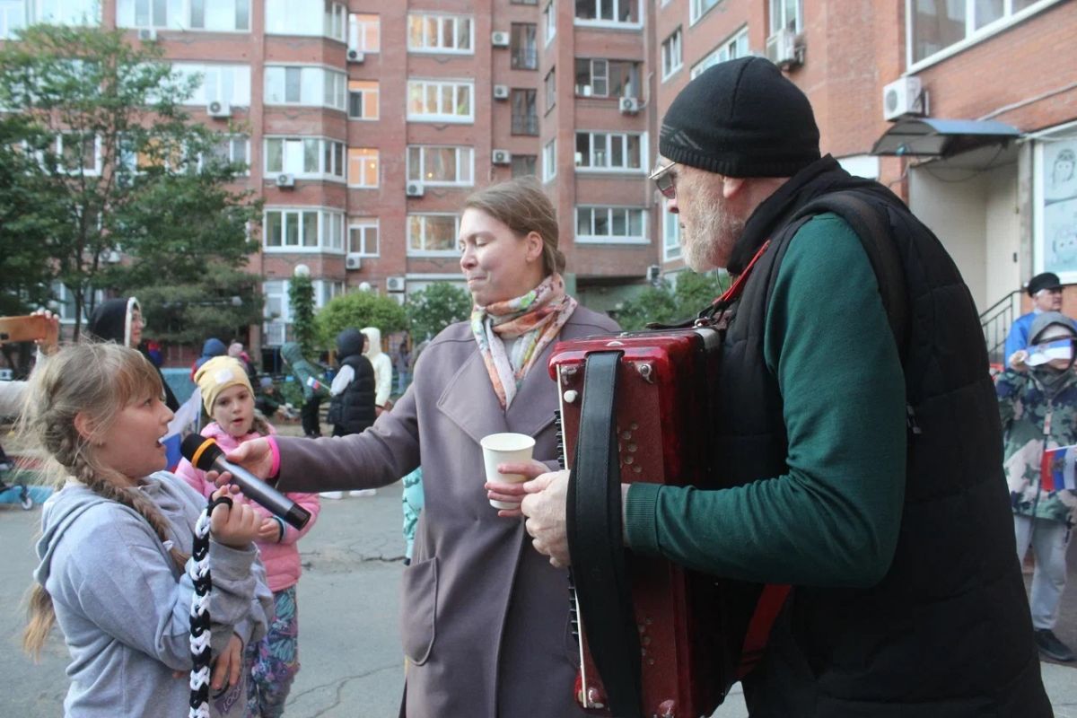 Итоги празднования Международного дня соседей подвели сегодня в Приморье