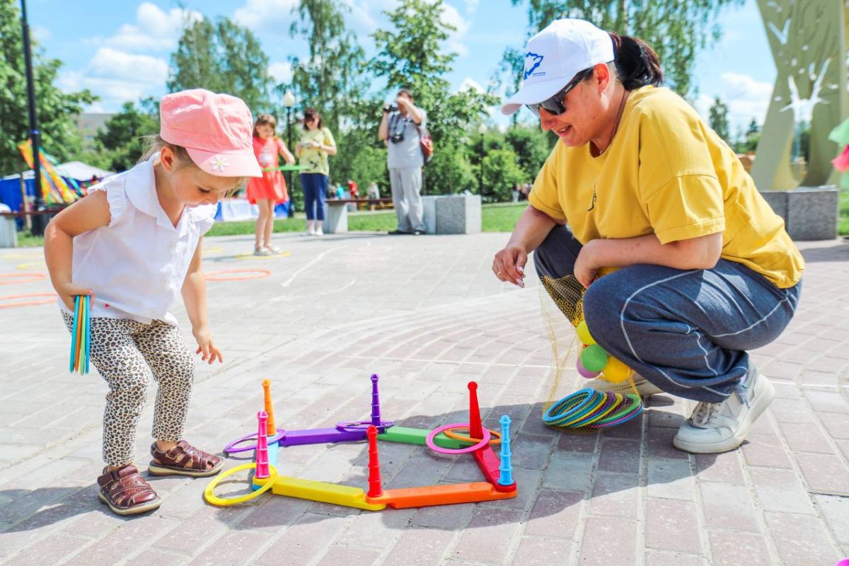 Шаховская «Единая Россия» провела фестиваль дворовых игр