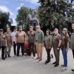 В Енакиево ДНР при поддержке «Единой России» открыли памятник «Детям-жертвам войны на Донбассе»