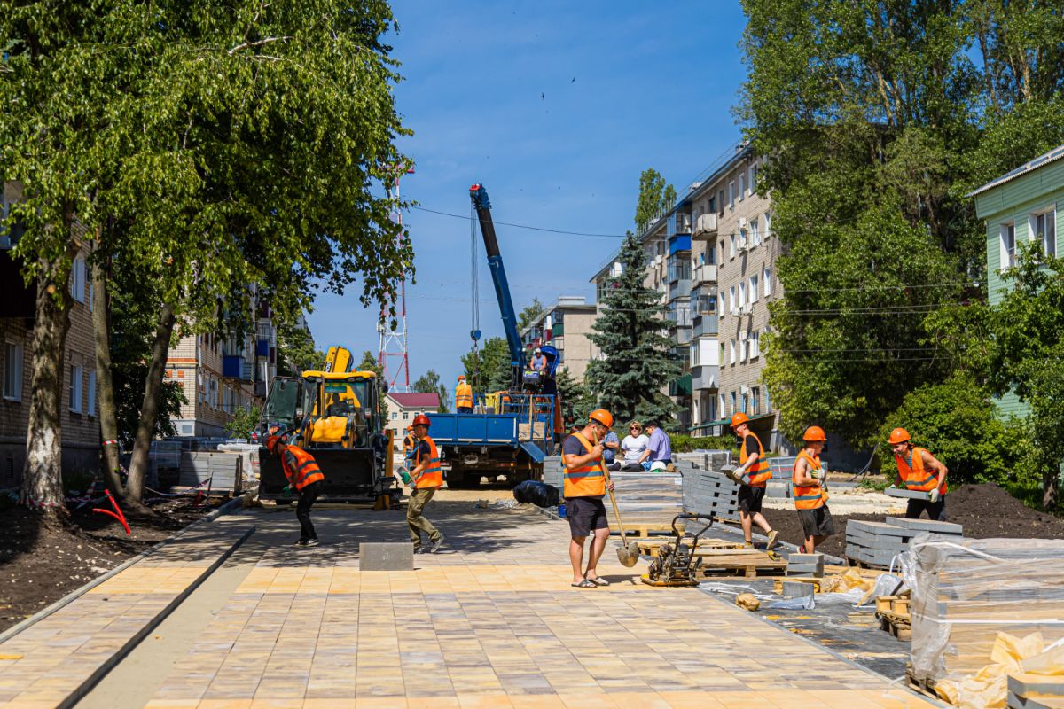 Улица Правды в городе Грязи преображается по Народной программе