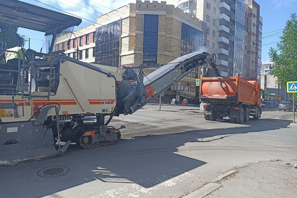 В Архангельске по нацпроекту приводят в порядок дороги