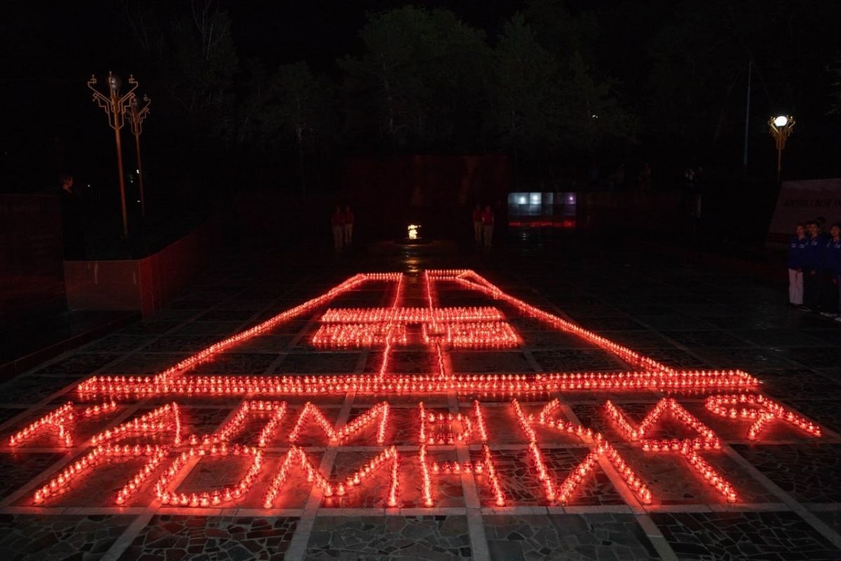 Жители Республики Калмыкия почтили память героев Великой Отечественной войны