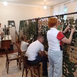 Активисты «Единой России» изготовили тактическое снаряжение и антитепловизорные покрывала для участников СВО