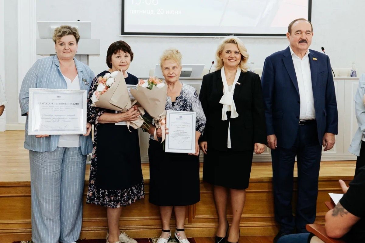 Алла Салаева встретилась с трудовым коллективом завода имени Чапаева