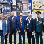 Старейшину «Единой России» поздравили с 80-летием
