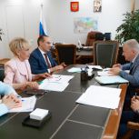 Артём Здунов и замминистра просвещения России Андрей Николаев обсудили развитие образовательной инфраструктуры Мордовии
