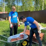 Семьи участников СВО, дети-сироты, юные спортсмены: «Единая Россия» оказала адресную помощь жителям в регионах