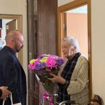 Депутат Мосгордумы Алексей Кучмин поздравил со 100-летием ветерана Великой Отечественной войны Искру Арнольдовну Фокину