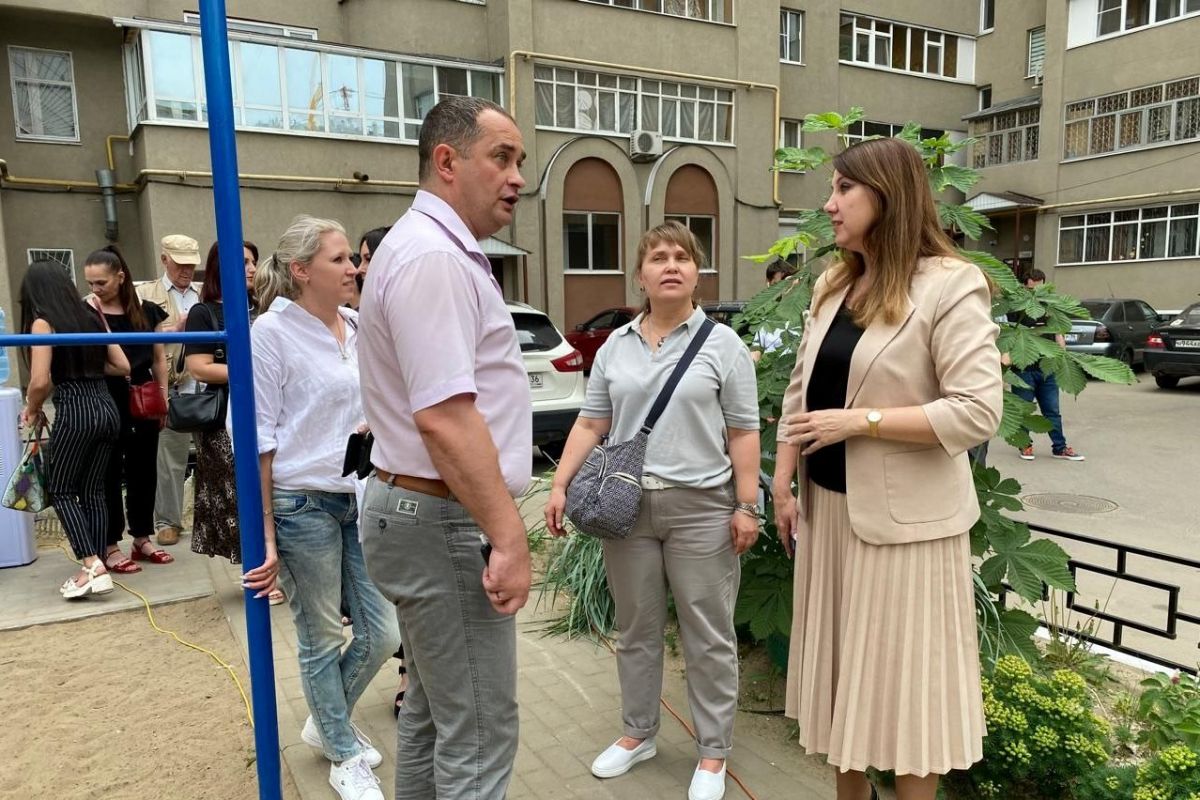 «Единая Россия» оказала содействие в проведении «Дня соседей» в Ленинском районе Воронежа