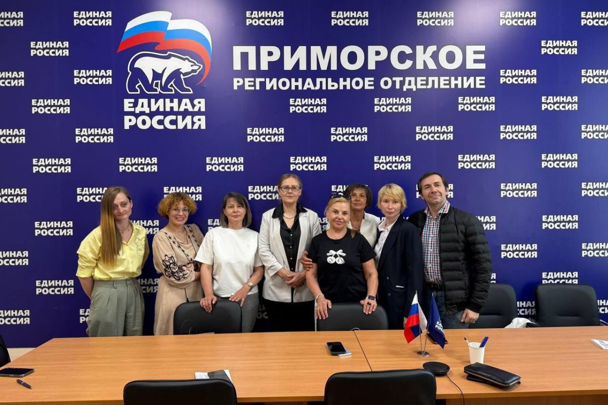 Поддержка безнадзорных животных: партия развивает сотрудничество с профильными НКО в Приморье