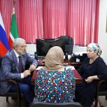 Валид Зайналабдиев провел прием матерей участников СВО