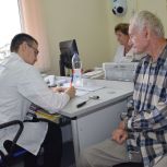 В селе Криуша Рязанской области «Единая Россия» организовала для местных жителей выездные медосмотры