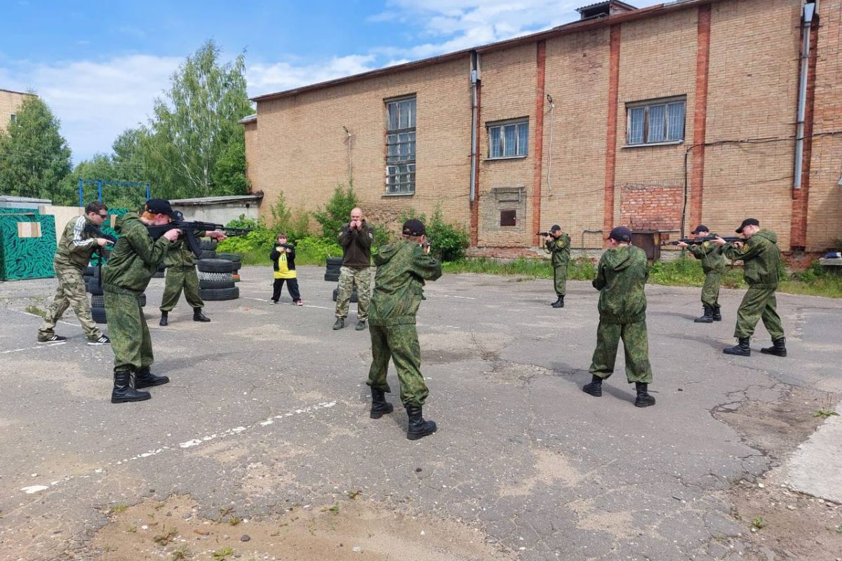 Юные сыктывкарцы встретились с героями СВО