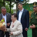Вручение медалей, годовщина города и День молодежи – в Сычевке прошли праздничные мероприятия
