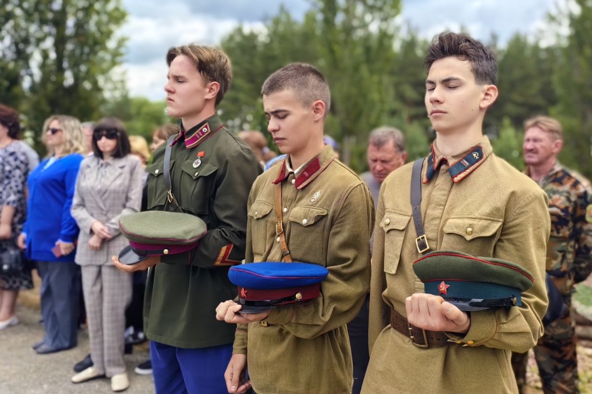 В Липецкой области перезахоронили останки десяти советских бойцов