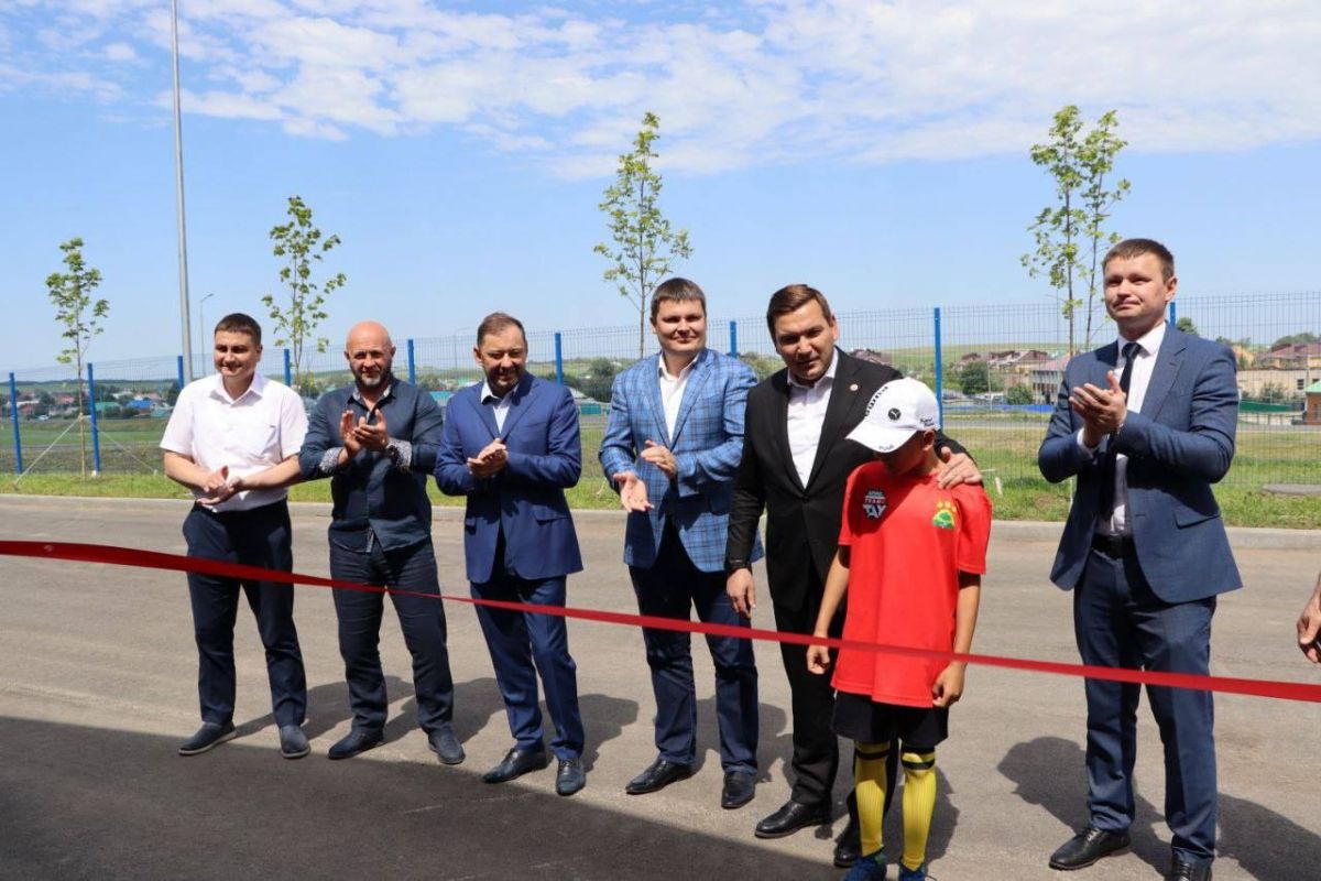 В Апастовском районе открыли стадион «Апас — Арена»