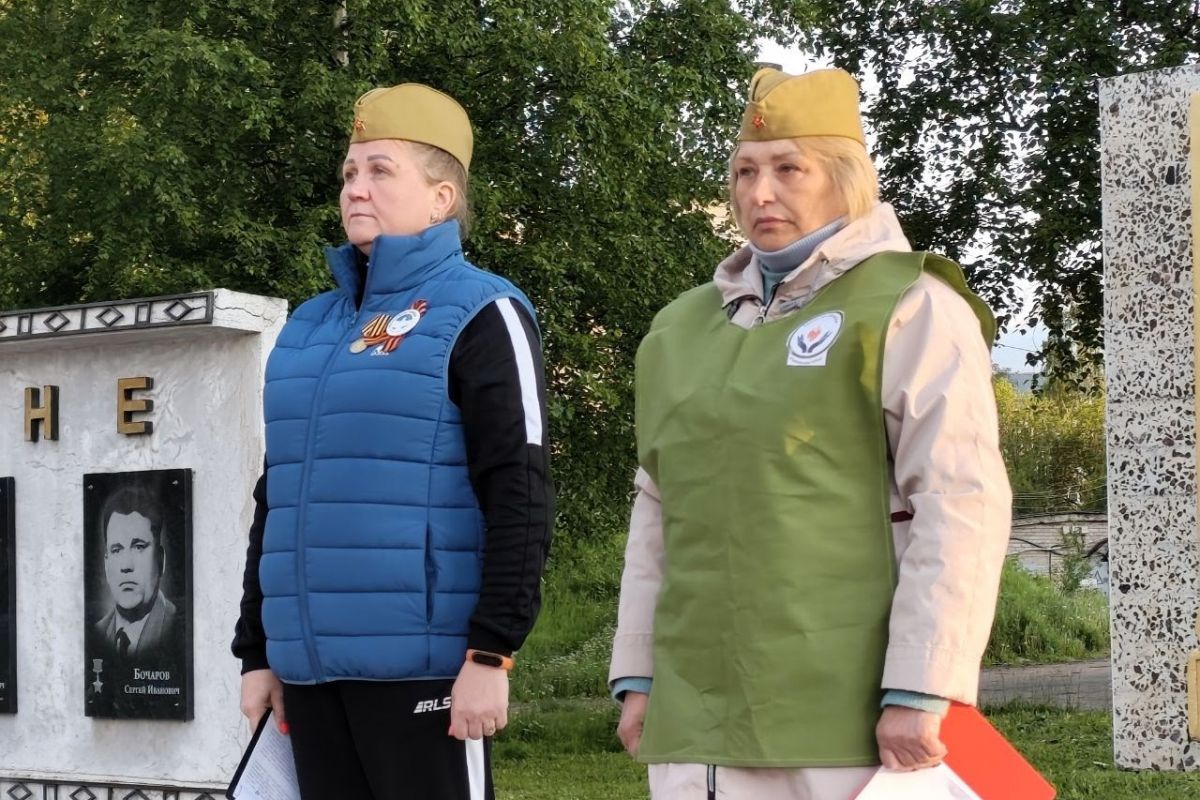 #ДеньПамятиИСкорби: Свеча Памяти зажглась в Коноше на рассвете...