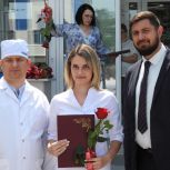 Липецкие единороссы поздравили медиков с наступающим профессиональным праздником