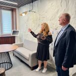 Ямальский парламентарий посетил обновлённый Дом молодёжи в Надыме