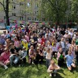 «Единая Россия» открыла в Москве сезон летних каникул семейными праздниками и спартакиадами