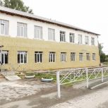 По народной программе «Единой России» в поселке Пушном Черепановского района ремонтируют школу №1