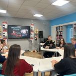«Единая Россия» организовала уроки памяти для молодёжи Элисты и Севастополя