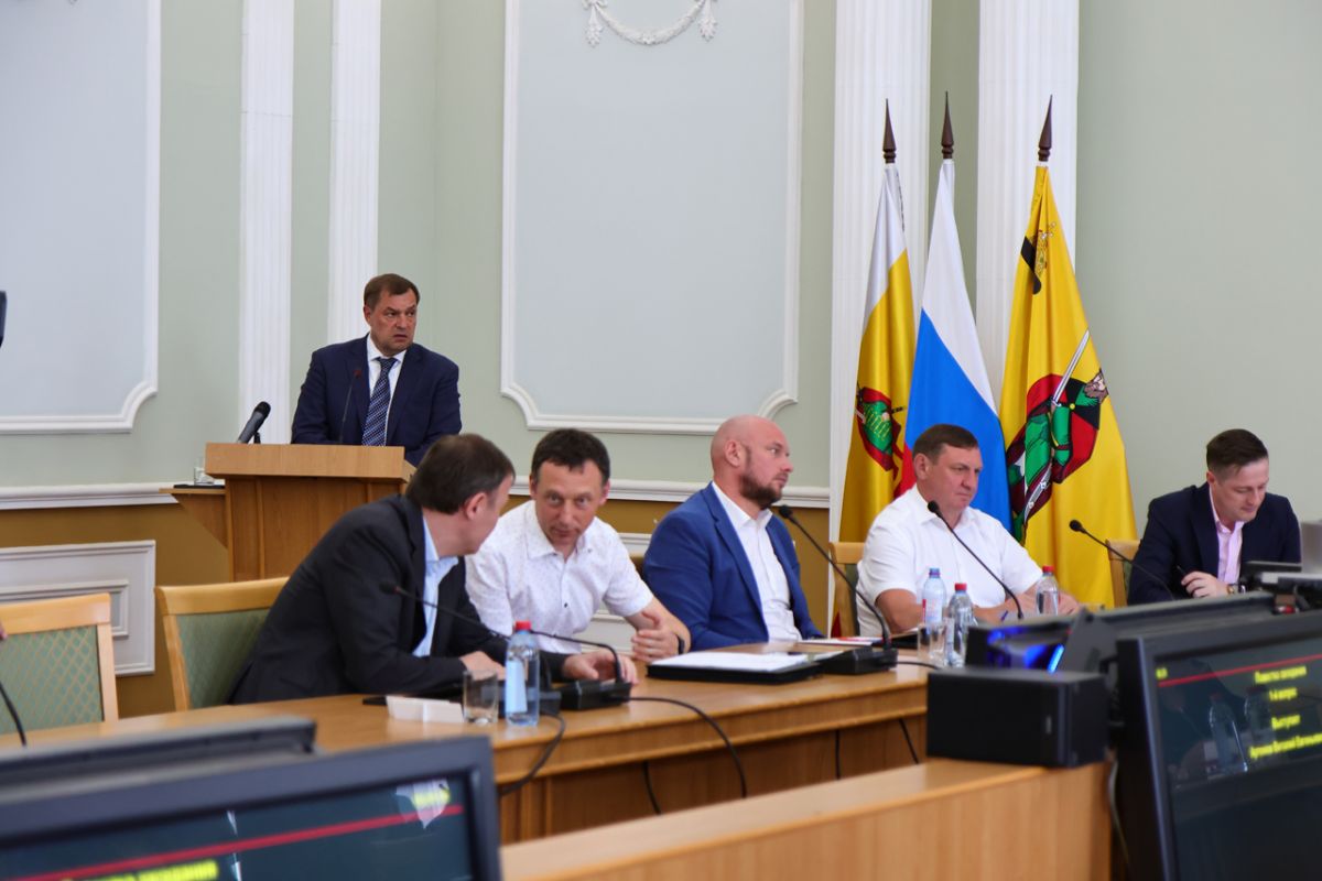 Виталий Артемов: В 2025 году планируется отремонтировать 13 участков автомобильных дорог